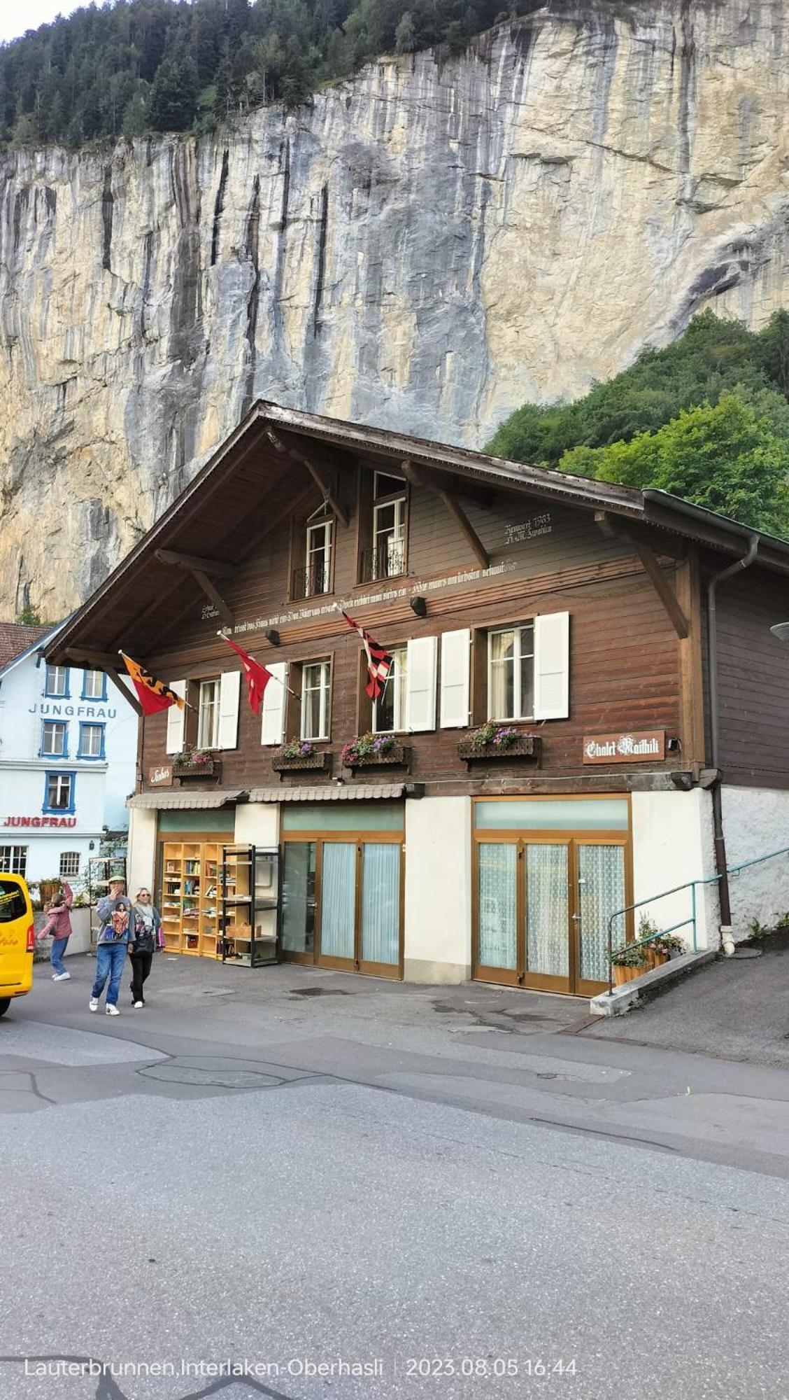 Chalet Maithili Lauterbrunnen -152-Year-Old Majestic Chalet المظهر الخارجي الصورة