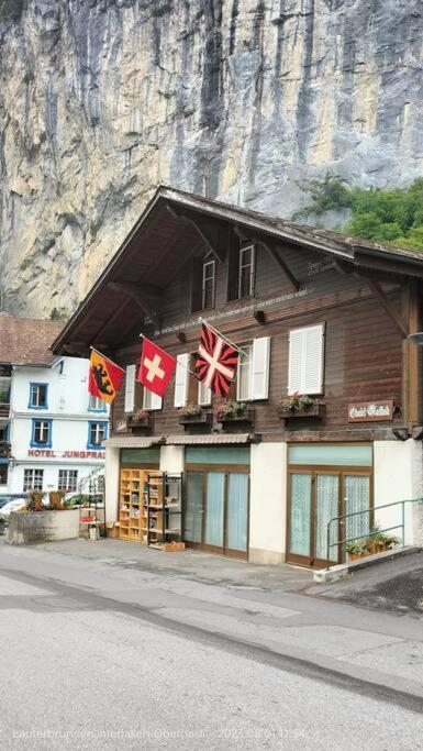 Chalet Maithili Lauterbrunnen -152-Year-Old Majestic Chalet المظهر الخارجي الصورة